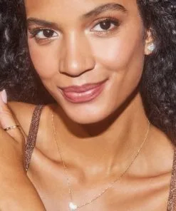 Kendra Scott Ari Gold Pave Crystal Heart Earrings In White Crystal -Earrings Bracelets Elegant Shop Kendra Scott Ari Pave Stud Earring White Crystal Gold 02