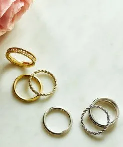 Kendra Scott Arya Silver Ring Set In White Pearl 9 Kendra Scott Arya Silver Ring Set In White Pearl -Earrings Bracelets Elegant Shop Kendra Scott Arya Ring Set Rhodium 00