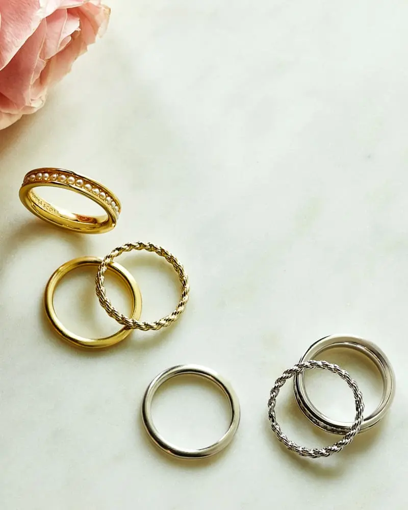 Kendra Scott Arya Silver Ring Set In White Pearl 6 Kendra Scott Arya Silver Ring Set In White Pearl - Image 4