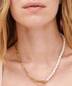 Kendra Scott Ashton Gold Half Chain Necklace In White Pearl -Earrings Bracelets Elegant Shop Kendra Scott Ashton Half Chain Necklace Gold 01