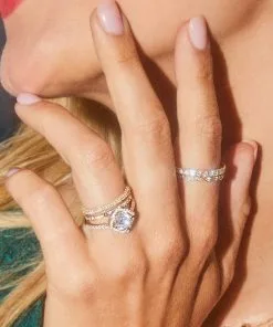 Kendra Scott Astrid 14k Yellow Gold Ring In White Diamond -Earrings Bracelets Elegant Shop Kendra Scott Astrid Band Ring Yellow Gold 00 1