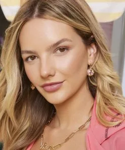 Barbie™ X Kendra Scott Gold Link And Chain Necklace In Pink Crystal -Earrings Bracelets Elegant Shop Kendra Scott Barbie Paperclip Chain Neckalce Pink Gold 02