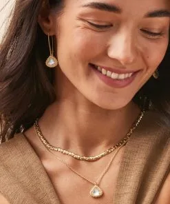 Kendra Scott Brielle Chain Necklace In Gold -Earrings Bracelets Elegant Shop Kendra Scott Brielle Chain Necklace Gold 00