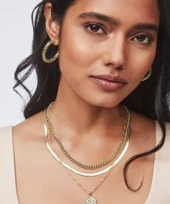 Kendra Scott Dira Coin Necklace Layering Set In Gold 5 Kendra Scott Dira Coin Necklace Layering Set In Gold -Earrings Bracelets Elegant Shop Kendra Scott Bundle Set 4 Gold 00