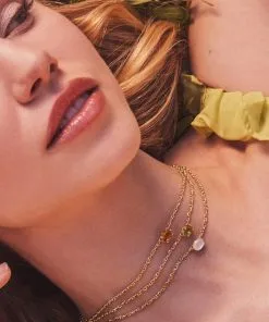 Kendra Scott Cailin Gold Pendant Necklace In Ivory Mother-of-Pearl -Earrings Bracelets Elegant Shop Kendra Scott Cailin Pendant Necklace Ivory Mop Crystal Gold 00