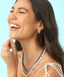 Kendra Scott Ember Gold Strand Necklace In White Howlite 13 Kendra Scott Ember Gold Strand Necklace In White Howlite -Earrings Bracelets Elegant Shop Kendra Scott Ember Strand Necklace White Howlite Gold 01 1