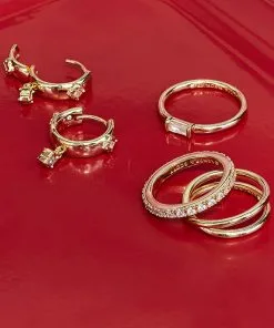 Kendra Scott Juliette Gold Band Ring In White Crystal -Earrings Bracelets Elegant Shop Kendra Scott Juliette Band Ring Gold 01