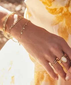 Kendra Scott Kassie Set Of 3 Chain Bracelets In Gold -Earrings Bracelets Elegant Shop Kendra Scott Kassie Bracelet Set Gold 01