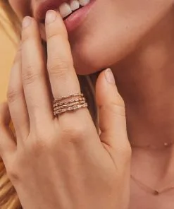 Kendra Scott Nicolette 14k Yellow Gold Band Ring In White Diamond -Earrings Bracelets Elegant Shop Kendra Scott Nicolette Band Ring Yellow Gold 00