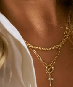 Kendra Scott Olivia Chain Necklace In Gold 9 Kendra Scott Olivia Chain Necklace In Gold -Earrings Bracelets Elegant Shop Kendra Scott Olivia Chain Necklace Gold 02