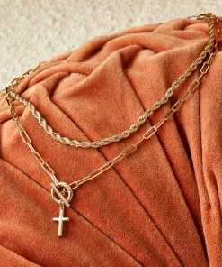 Kendra Scott Olivia Chain Necklace In Gold 11 Kendra Scott Olivia Chain Necklace In Gold -Earrings Bracelets Elegant Shop Kendra Scott Olivia Chain Necklace Gold 03