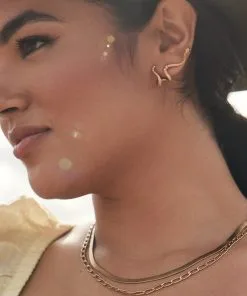 Kendra Scott Phoenix Ear Climber Earrings In Vintage Gold -Earrings Bracelets Elegant Shop Kendra Scott Phoenix Ear Climber Earring Vintage Gold 00