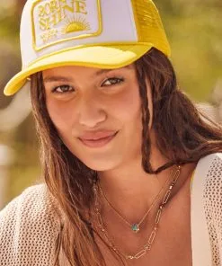 Kendra Scott Susie Gold Short Pendant Necklace In Marine Kyocera Opal -Earrings Bracelets Elegant Shop Kendra Scott Susie Pendant Necklace Marine Opal Gold 00