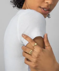 Kendra Scott Larissa Band Ring In 18k Gold Vermeil -Earrings Bracelets Elegant Shop kendra scott larissa band ring gold vermeil 02 lg