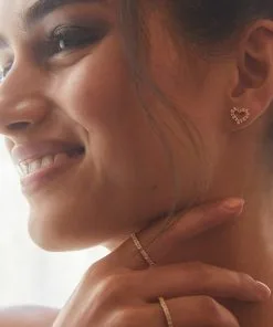 Kendra Scott Livy Gold Rings Set Of 3 In White Crystal -Earrings Bracelets Elegant Shop kendra scott livy ring set gold white cz og 1