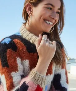 Kendra Scott Maggie Hoop Earrings In Gold Filigree -Earrings Bracelets Elegant Shop kendra scott maggie hoop earring gold filigree lg