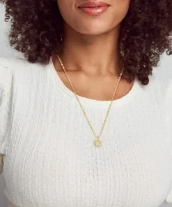 Kendra Scott Star Charm Pendant Necklace In Gold 8 Kendra Scott Star Charm Pendant Necklace In Gold -Earrings Bracelets Elegant Shop kendra scott starbust charm pendant necklace yellow gold 03 lg